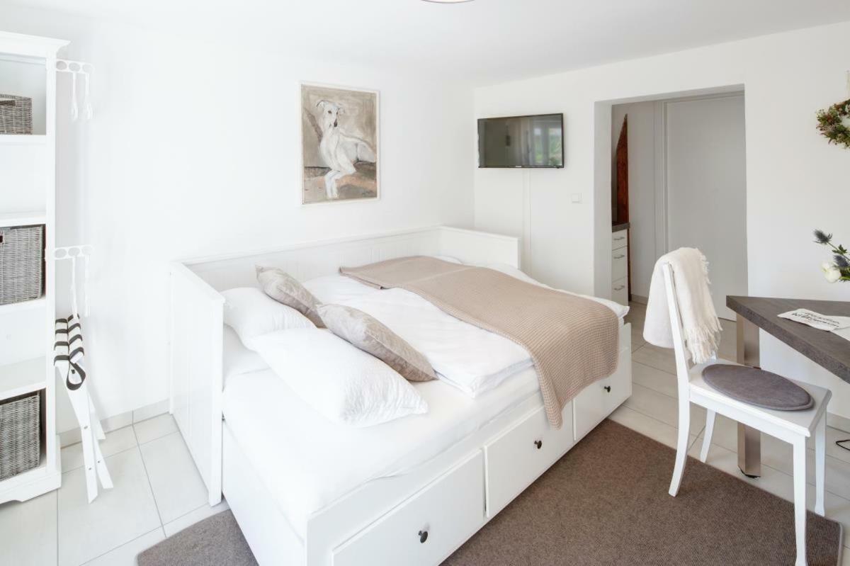 Tiny Ferienwohnung Am Stadtpark Schwäbisch Hall Esterno foto